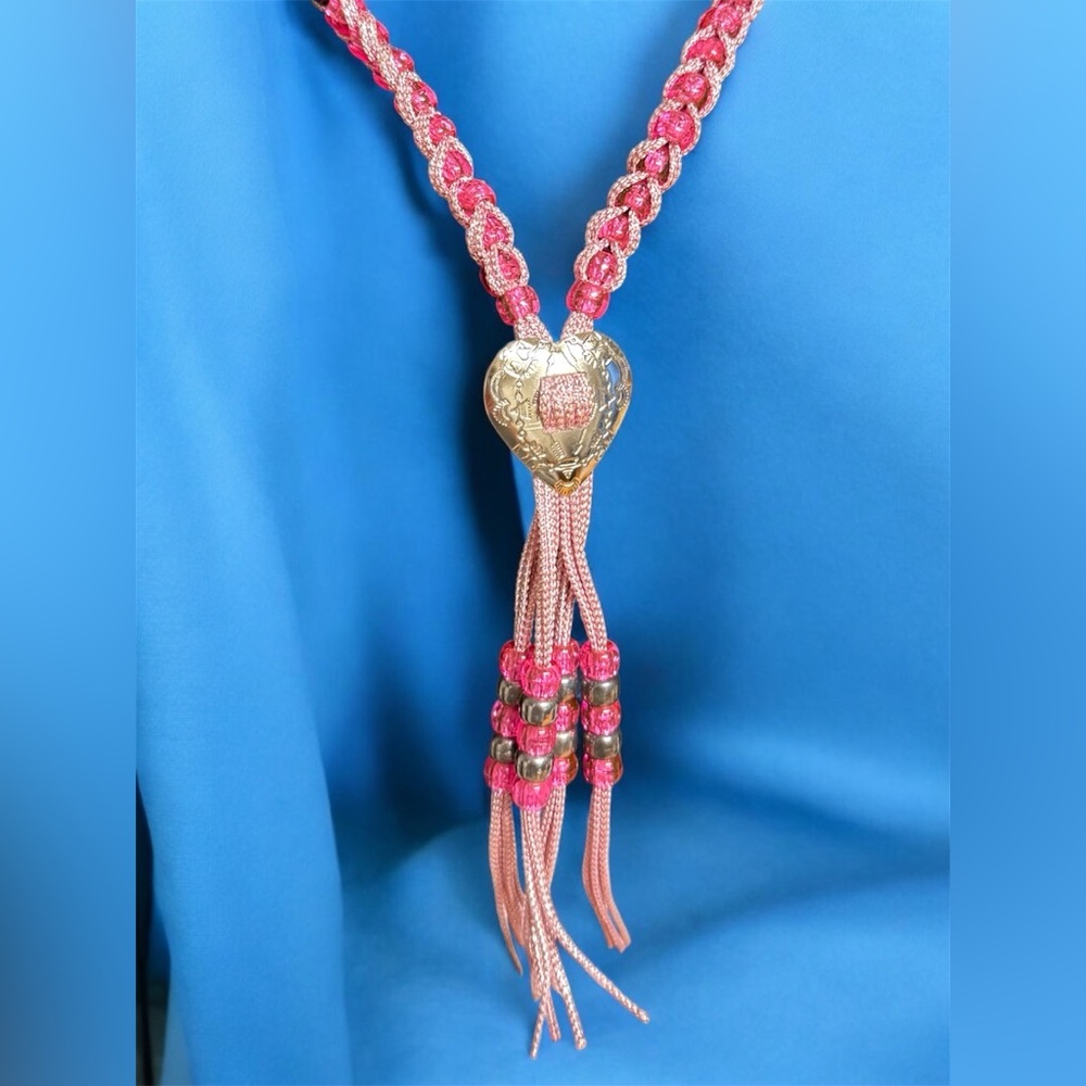 🔥2/$24 or 3/$30🔥 Western Style  Pink and Silver Heart Lariat🔥